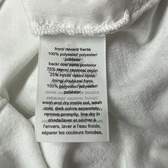 ⭐️⭐️⭐️Tommy Hilfiger top - Picture 6 of 6